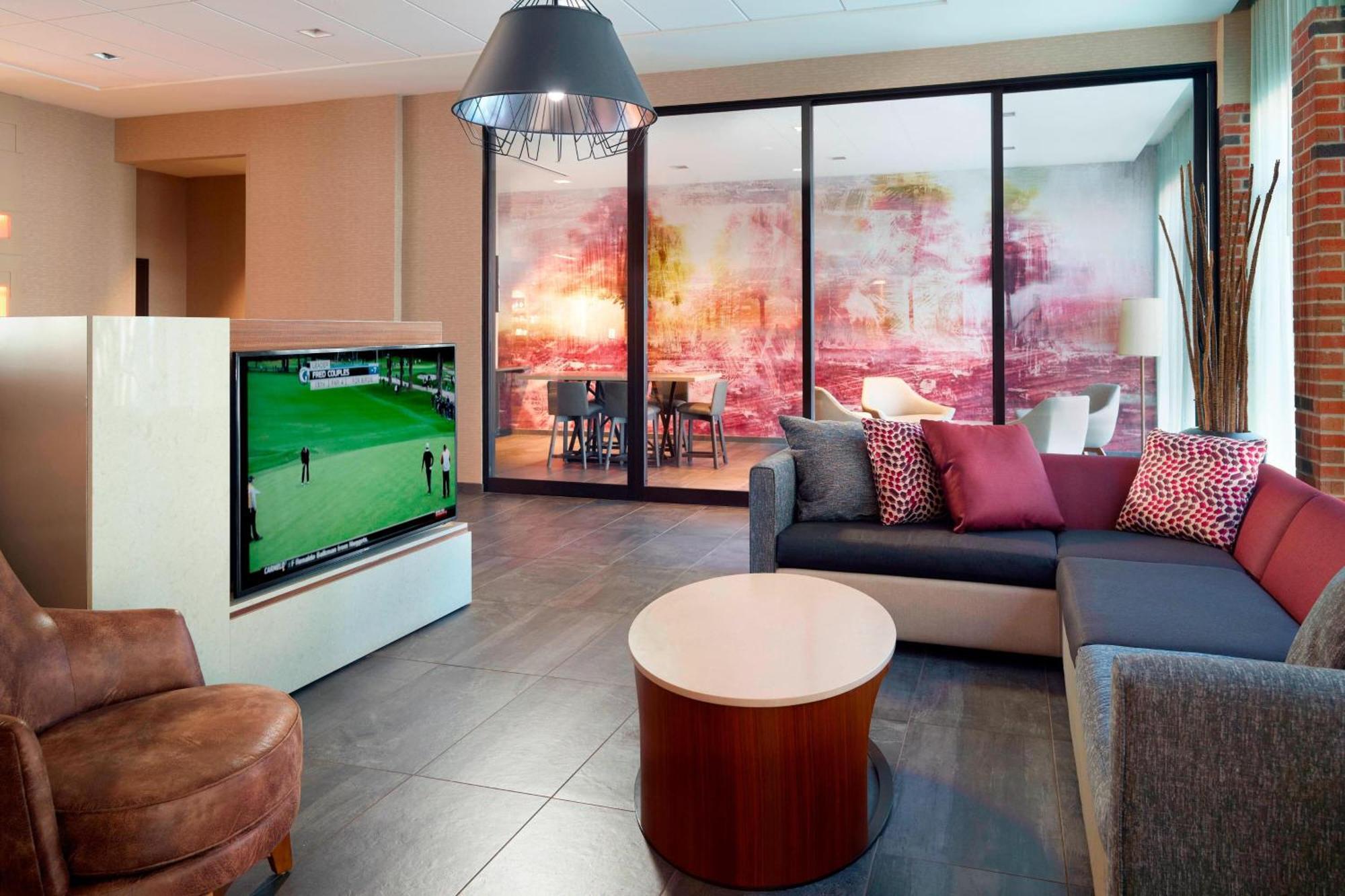 Hotel Courtyard By Marriott Lagrange Extérieur photo
