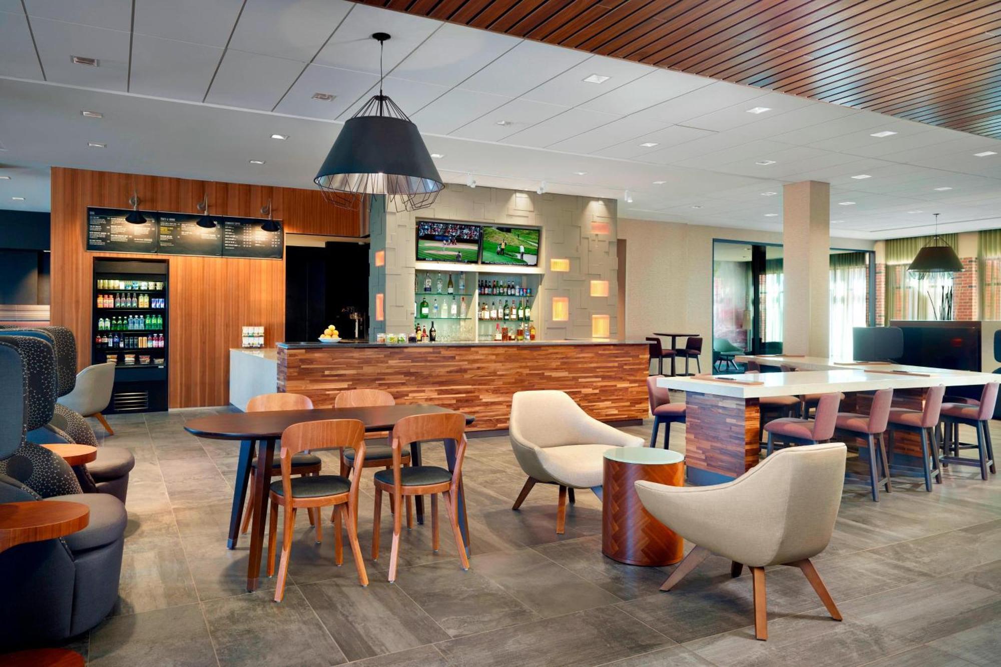 Hotel Courtyard By Marriott Lagrange Extérieur photo